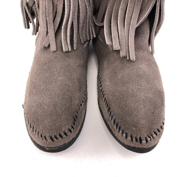 Minnetonka Gray Suede 3-Layer Fringe Moccasin Boots 7 - Picture 9 of 11
